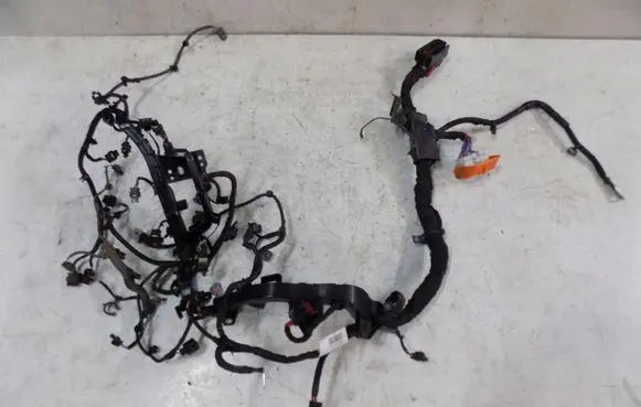 Volvo XC40 Engine installation wiring loom