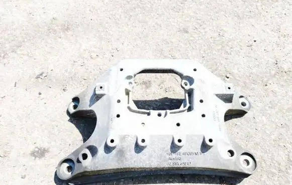 Ford Fusion Engine mounting bracket