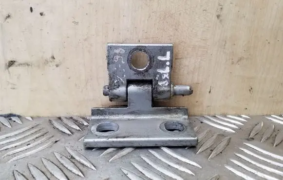 Volvo XC90 Rear door upper hinge
