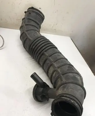 Hyundai Santa Fe Turbo air intake inlet pipe/hose 281382B200