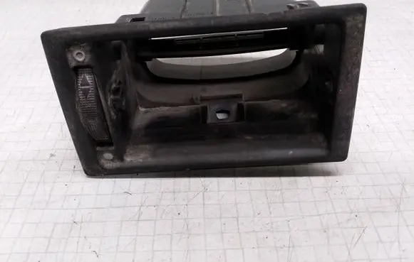 Volkswagen Transporter - Caravelle T4 Dashboard side air vent grill/cover trim 701819709A 7D1819703