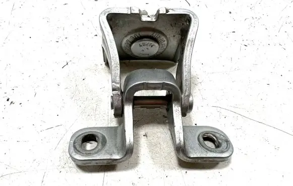 Volkswagen Golf VII Tailgate/trunk/boot hinge 5G6827301
