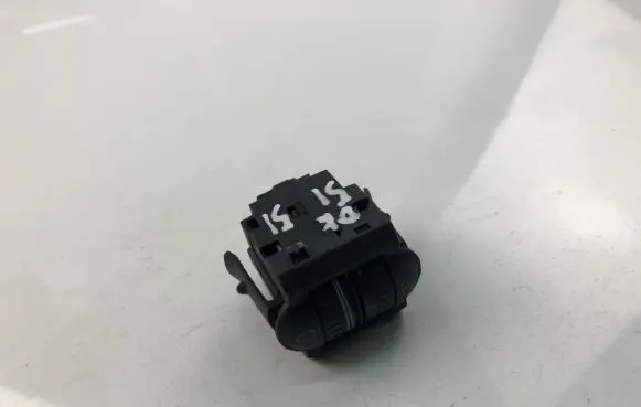 Volkswagen Golf VI Headlight level height control switch 1K0941333