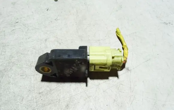Hyundai Sonata Airbag deployment crash/impact sensor 959202F100
