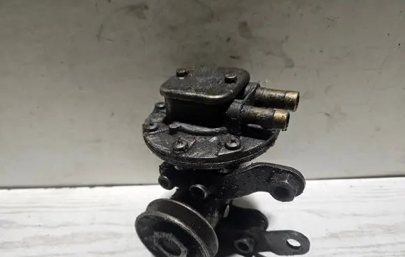 Peugeot 405 Power steering pump 7214310