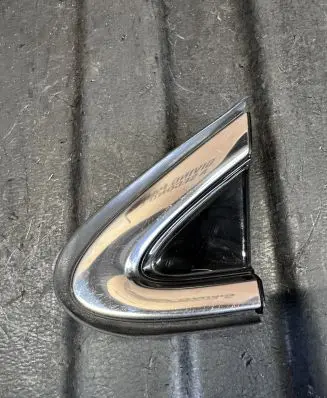 Lexus RX 450H Fender end trim 6011848030