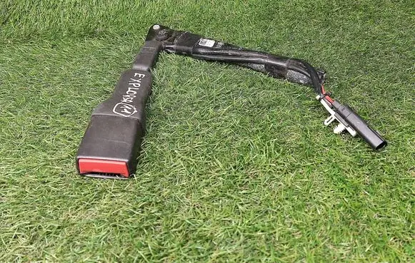 Ford Explorer Front seatbelt buckle 33009698 231111A 34011529B