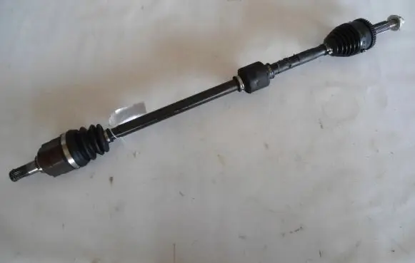 Hyundai Veloster Front driveshaft