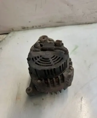 Volkswagen PASSAT B5 Generator/alternator 213