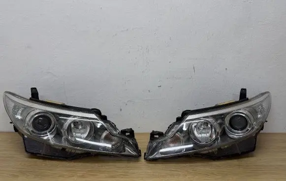Toyota Sienna XL30 III Headlights/headlamps set 