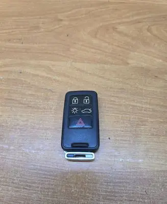 Volvo S60 Ignition key/card 