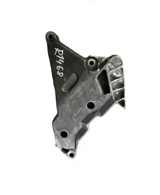 Volkswagen PASSAT B6 Engine mounting bracket 03G199207E