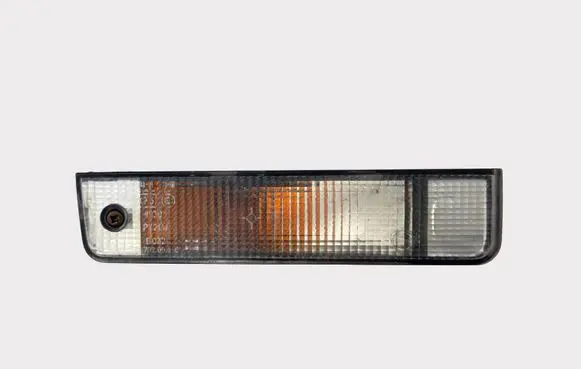 Lancia Delta Front indicator light 82473733 0570201