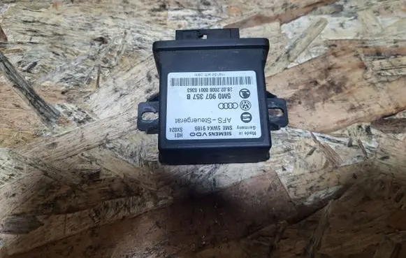 Volkswagen PASSAT B6 Light module LCM 5M0907357B