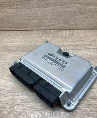 Volkswagen PASSAT B5.5 Engine control unit/module ECU 038906019ER 0281010704