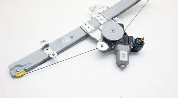 Nissan Leaf I (ZE0) Front door window regulator with motor 807313NA1A