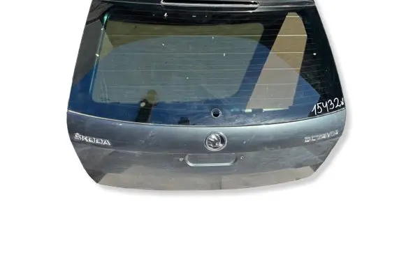 Skoda Octavia Mk3 (5E) Tailgate/trunk/boot lid 5E9827173