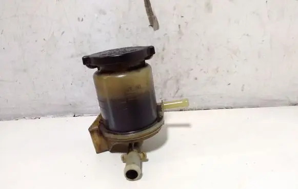 Toyota Corolla Verso E121 Power steering fluid tank/reservoir