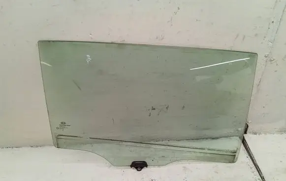 KIA Sportage Rear door window glass