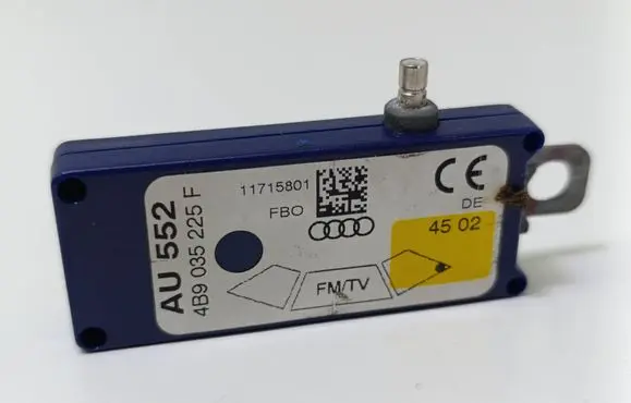 Audi A6 S6 C5 4B Aerial antenna amplifier 4B9035225F