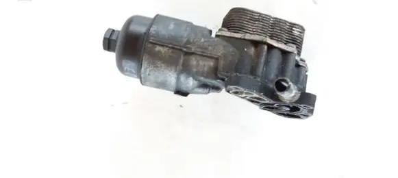 Citroen Berlingo Oil filter mounting bracket