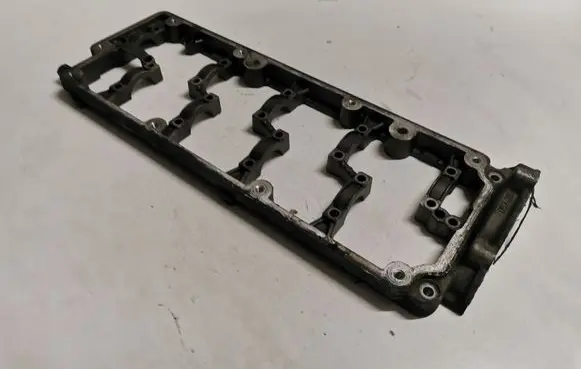 Audi A8 S8 D3 4E Camshaft holder 057285A