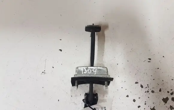 Ford Focus Front door check strap stopper