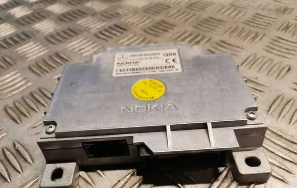 Mercedes-Benz E W211 Phone control unit/module 2118205885