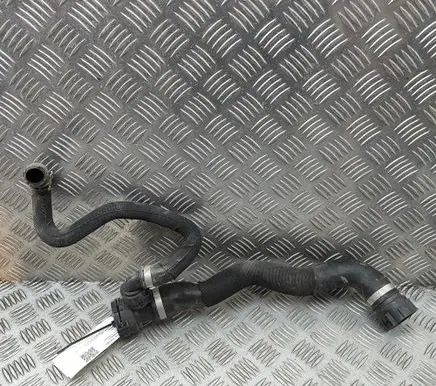BMW 6 F12 F13 Engine coolant pipe/hose 8517079