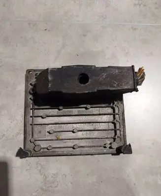 Ford Fiesta Engine control unit/module 6S6112A650HD S120977316