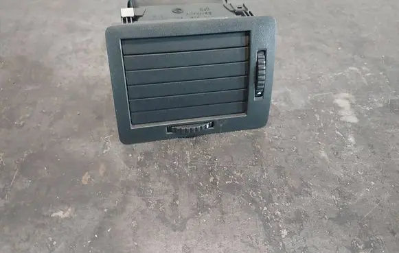Skoda Fabia Mk1 (6Y) Dash center air vent grill 6Y0819701
