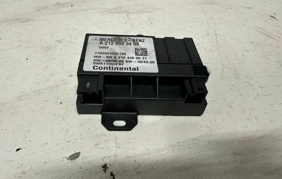 Mercedes-Benz C W204 Fuel injection pump control unit/module A2129003408 5WK11555FBF A2124460071