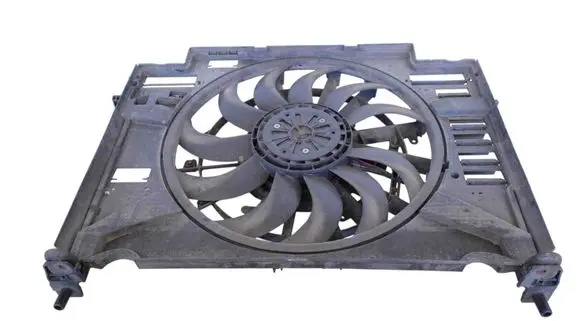 Jaguar F-Pace Radiator cooling fan shroud HK838C607CE