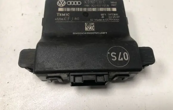 Volkswagen PASSAT B6 Other control units/modules 3C0907530C