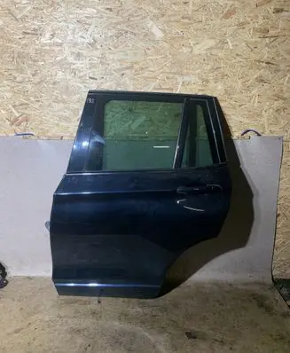 BMW X3 F25 Rear door 9243664