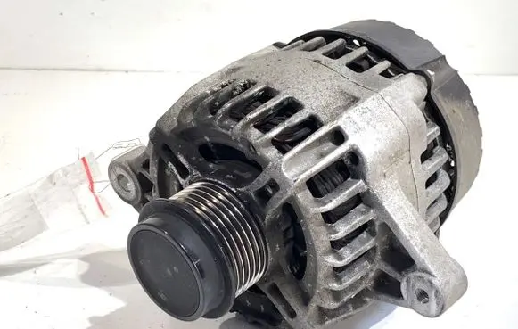 Toyota Auris E180 Generator/alternator 270600T190