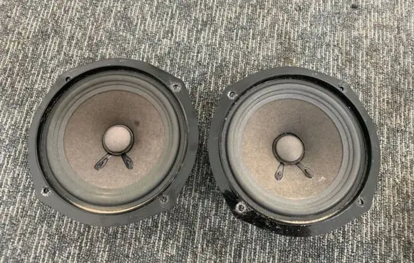Seat Alhambra (Mk1) Front door speaker