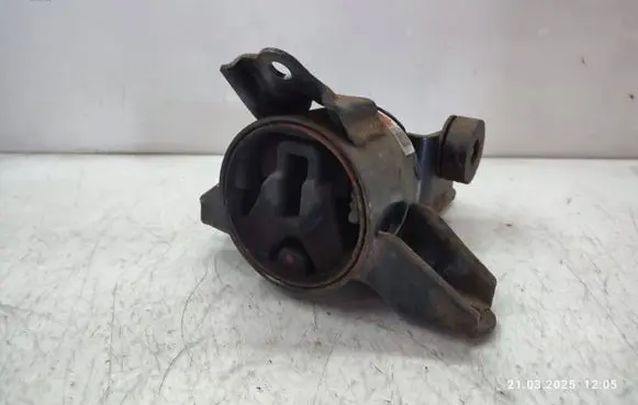 KIA Sportage Engine mount bracket