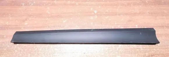BMW X3 F25 Front door trim (molding) 51137205779 7205779