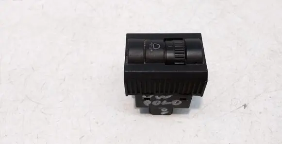 Volkswagen Polo Headlight level height control switch 6Q0941333B