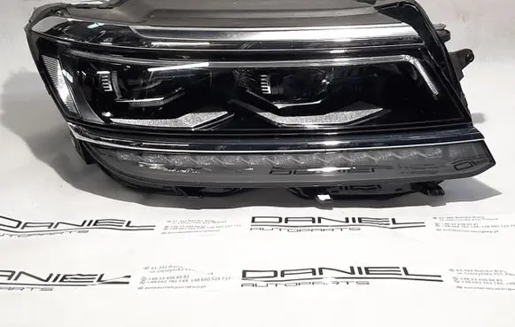 Volkswagen Tiguan Headlight/headlamp 5NN941114C