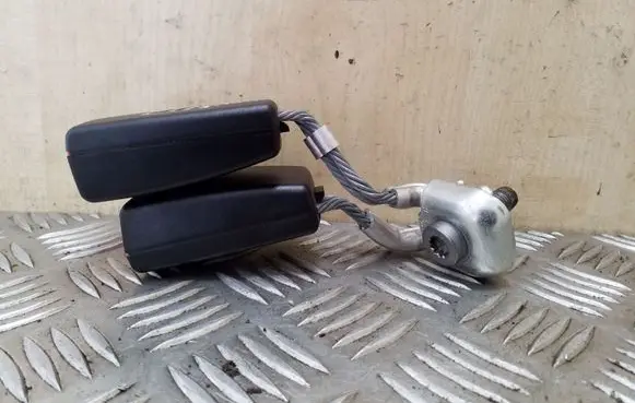 Seat Leon (1P) Rear seatbelt buckle 1K0857739M