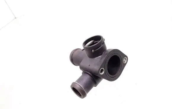 Audi A4 S4 B5 8D Engine coolant pipe/hose 18226 8624