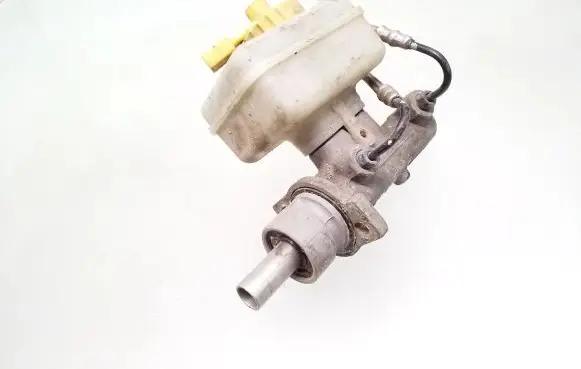 Volkswagen Golf IV Master brake cylinder 21027099 L481402
