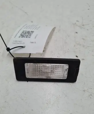 Volkswagen Golf Plus Number plate light 5N0943021