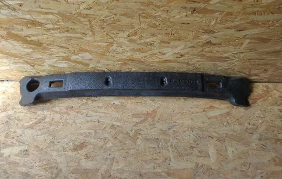 Volvo XC40 Front bumper foam support bar 31449345