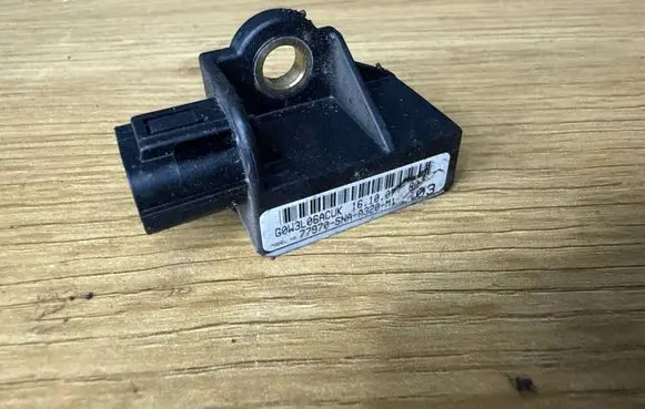 Honda Civic Airbag deployment crash/impact sensor 77970SNAA320M1