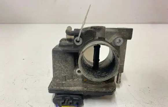 Mazda 6 Throttle valve R2AA136B0
