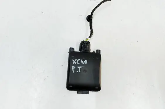 Volvo XC40 Blind spot module 32340780
