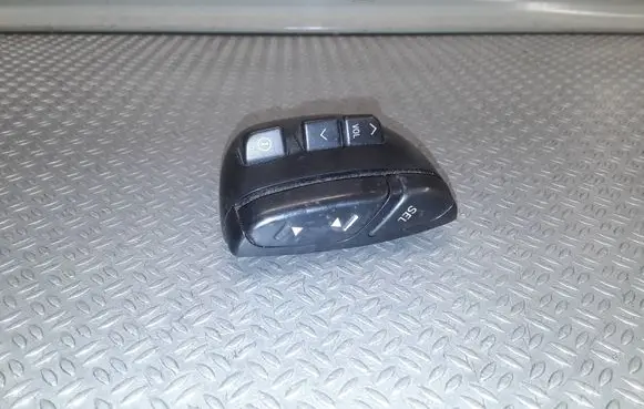 Toyota Corolla E120 E130 Steering wheel buttons/switches 8623013010